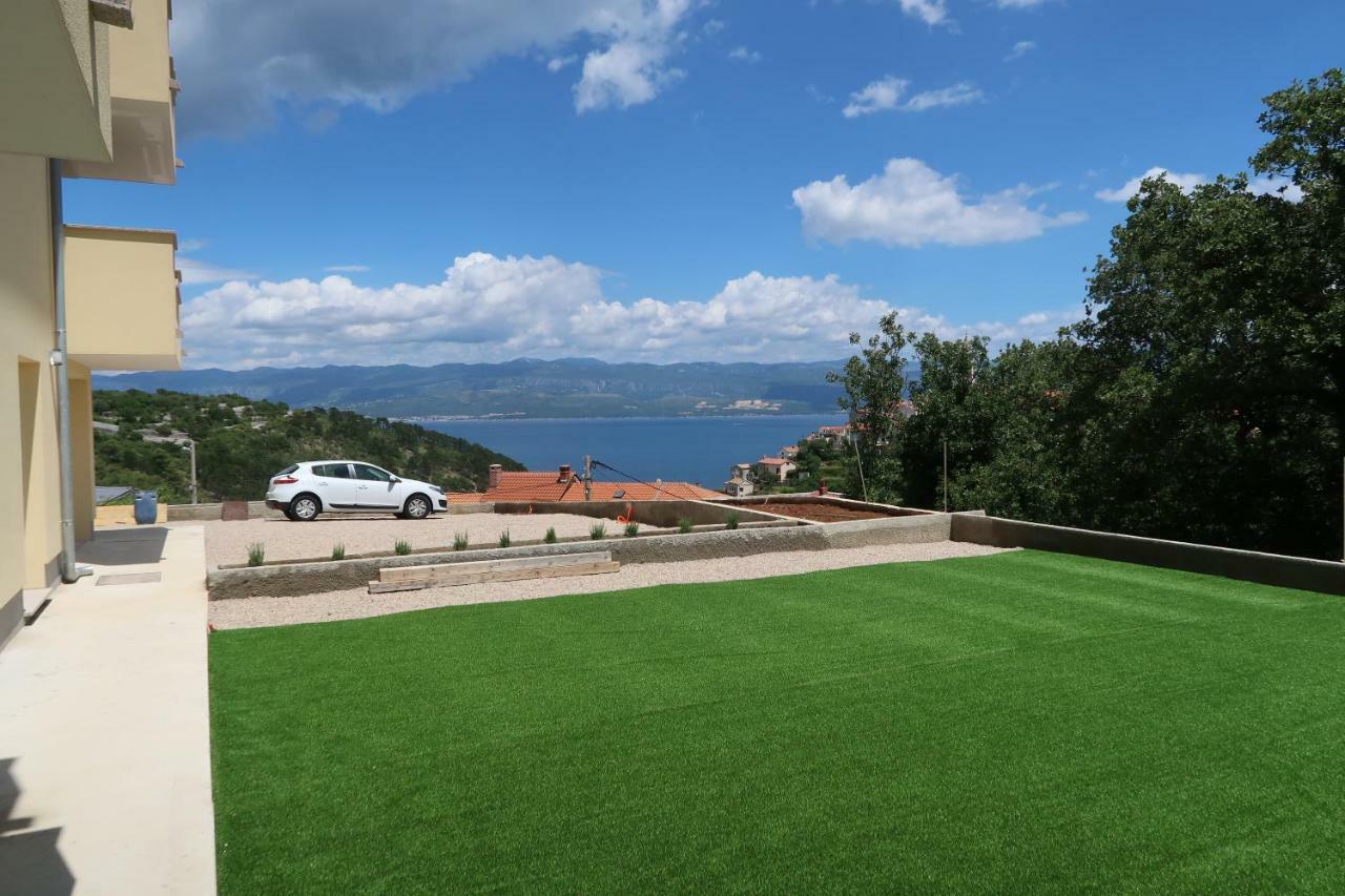Apartmani Marin Vrbnik Ngoại thất bức ảnh